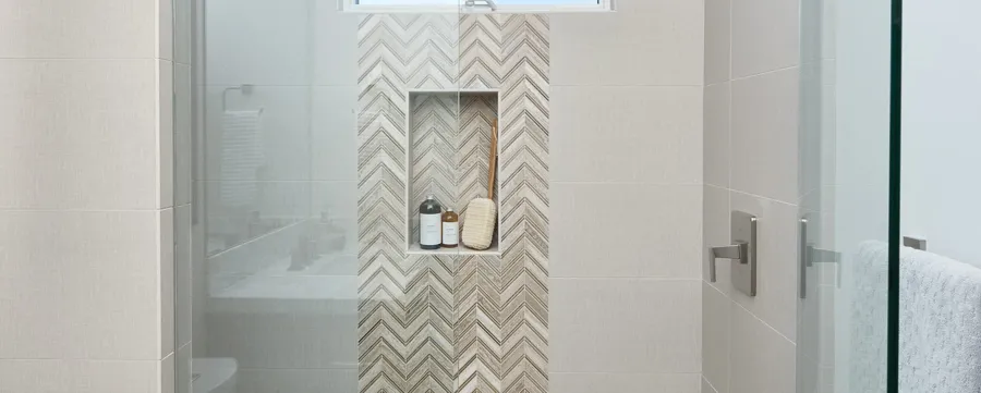 Porcelain wall tile on the sale wall